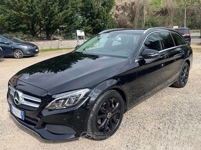 Usata Mercedes C200 136 CV (100 kW) 2017 Nero Station wagon
