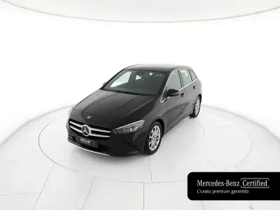 Usata Mercedes B180 136 CV (100 kW) 2020 Nero Utilitaria