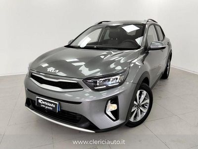 Second-hand Kia Stonic Style 84 CP (61 kW) 2025 Gri SUV