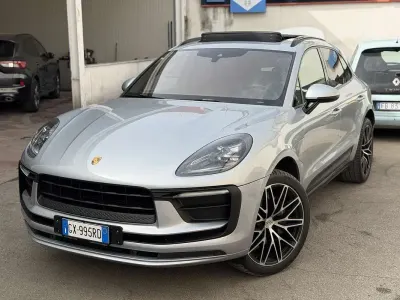 Usata Porsche Macan 265 CV (194 kW) 2023 Argento SUV