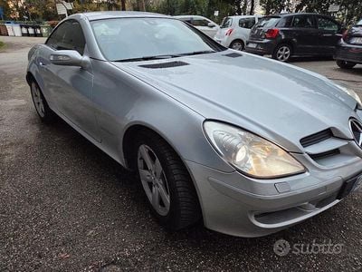 Usata Mercedes SLK200 163 CV (119 kW) 2005 Grigio Cabrio