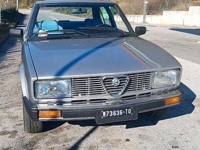 Usata Alfa Romeo Alfetta 122 CV (89 kW) 1983 Berlina