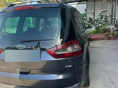 Usata Ford Galaxy 140 CV (102 kW) 2006 Monovolume