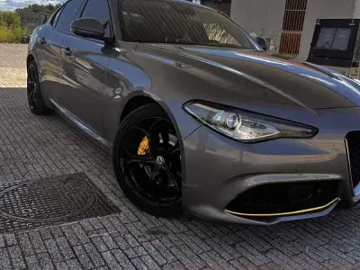 Usata Alfa Romeo Giulia Veloce 211 CV (155 kW) 2017 Berlina