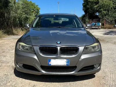 Begagnad BMW 320 177 HK (130 kW) 2009 Grå Sedan
