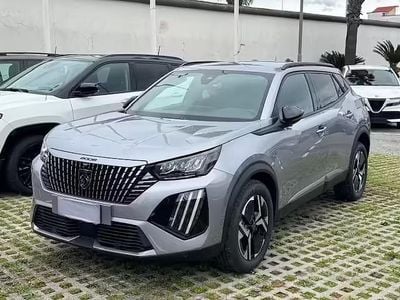 Usata Peugeot 2008 Allure 101 CV (74 kW) 2024 Argento SUV