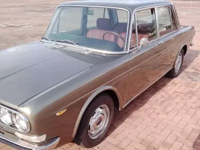 Usata Lancia 2000 116 CV (85 kW) 1972 Bronzo Berlina