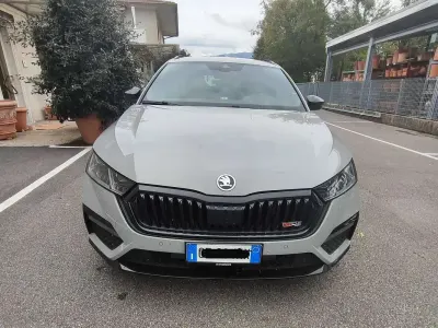 Usata Skoda Octavia RS 150 CV (110 kW) 2021 Grigio Station wagon