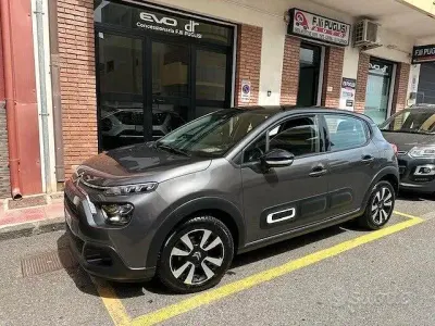 Begagnad Citroën C3 Shine 102 HK (75 kW) 2020 Grå Halvkombi