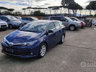 usata Toyota Auris Touring Sports 1.8H 122cv Business,