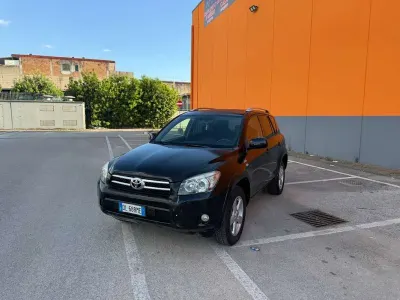 Usata Toyota RAV4 Luxury 177 CV (130 kW) 2007 SUV