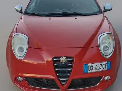 Usata Alfa Romeo MiTo 90 CV (66 kW) 2009 Rosso Utilitaria