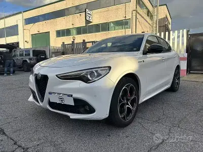 Usata Alfa Romeo Stelvio Ti 209 CV (153 kW) 2021 SUV