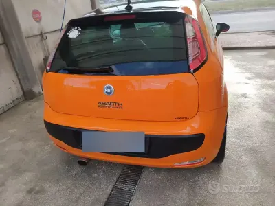 Usata Fiat Grande Punto 131 CV (96 kW) 2006 Utilitaria