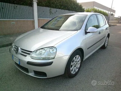 Usata VW Golf IV Comfortline 105 CV (77 kW) 2005 Grigio Berlina
