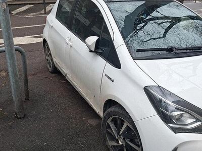 Usata Toyota Yaris Business Edition 105 CV (77 kW) 2019 Bianco Utilitaria