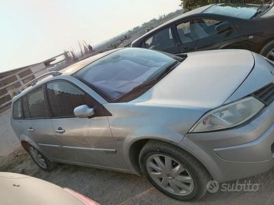 Usata Renault Mégane II 100 CV (73 kW) 2006 Grigio Utilitaria