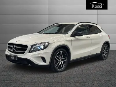 Usata Mercedes GLA200 136 CV (100 kW) 2016 SUV