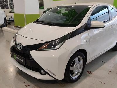 usata Toyota Aygo 1.0 VVT-i 69 CV 5 porte x-play