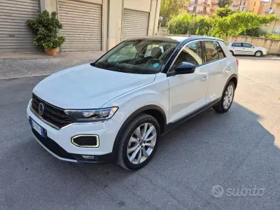 Usata VW T-Roc 150 CV (110 kW) 2020 Bianco SUV