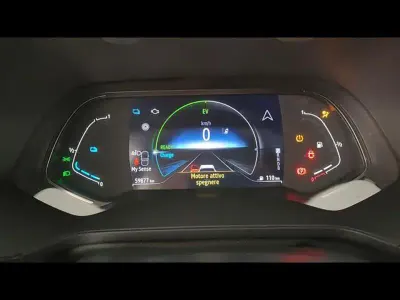 Usata Renault Captur Techno 145 CV (106 kW) 2023 Rosso SUV