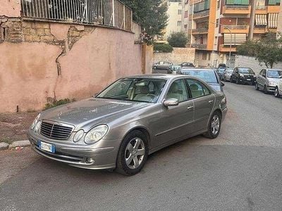 Begagnad Mercedes 280 177 HK (130 kW) 2005 Brun Sedan