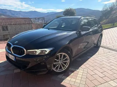 Usata BMW 320 Advantage 190 CV (139 kW) 2022 Nero Station wagon