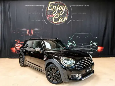 Usata Mini One D Countryman Business 116 CV (85 kW) 2019 Midnight black metallic SUV