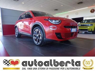 Usata Fiat 600E La Prima 114 kW (156 CV) 2025 Arancio sole