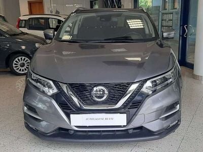 Usata Nissan Qashqai Tekna 116 CV (85 kW) 2018 Grigio SUV