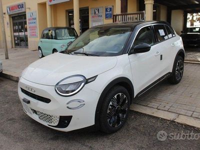 Nuova Fiat 600 La Prima 110 CV (80 kW) 2025 Bianco SUV