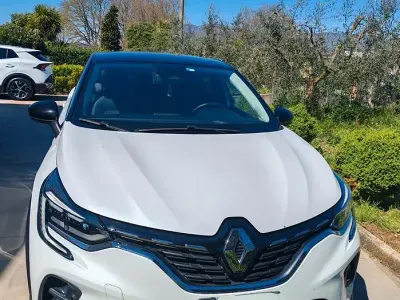 Usata Renault Captur Techno 101 CV (74 kW) 2022 Bianco SUV