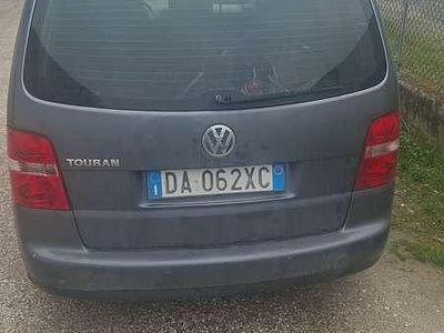Begagnad VW Touran Goal 102 HK (75 kW) 2006 Minibuss
