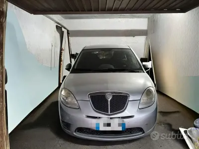 Usata Lancia Ypsilon 60 CV (44 kW) 2008 Grigio Utilitaria