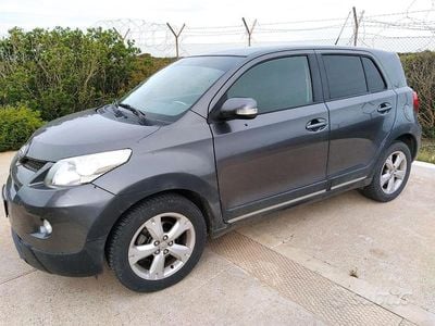 Usata Toyota Urban Cruiser Luxury 90 CV (66 kW) 2010 Grigio Utilitaria