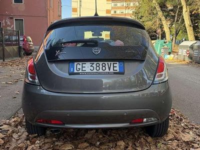 Usata Lancia Ypsilon Gold 69 CV (50 kW) 2021 Utilitaria