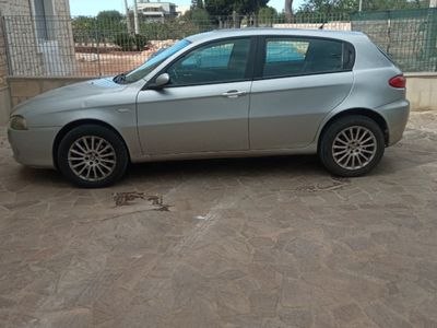 usata Alfa Romeo 147 147 1.9 JTD (115) 5 porte Progression