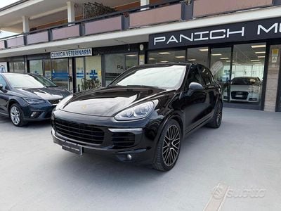 Usata Porsche Cayenne Platinum Edition 250 CV (183 kW) 2016 Nero SUV