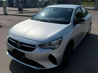 Usata Opel Blitz Edition 101 CV (74 kW) 2022 Argento Berlina
