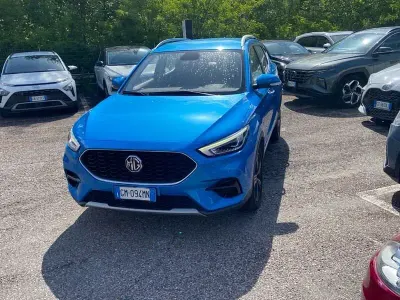 Usado MG ZS Comfort 106 CV (77 kW) 2023 Rojo SUV