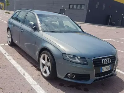 Usata Audi A4 Ambiente 143 CV (105 kW) 2011 Blu/azzurro Station wagon