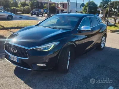 Usata Infiniti Q30 Business Executive 109 CV (80 kW) 2018 Nero Berlina