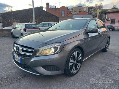 Usata Mercedes A200 136 CV (100 kW) 2014 Grigio Berlina