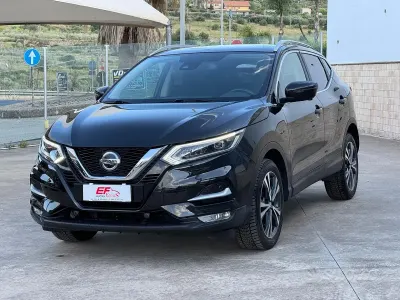 Usata Nissan Qashqai N-Connecta 140 CV (102 kW) 2019 Nero SUV