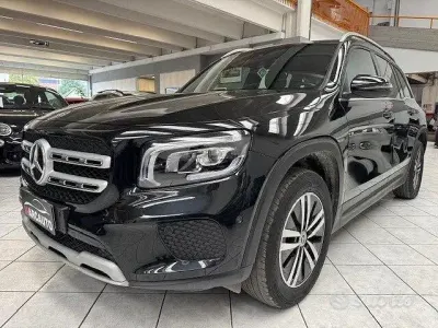 Usata Mercedes GLB180 Business 116 CV (85 kW) 2021 Nero SUV