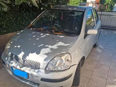 Usata Toyota Yaris 65 CV (47 kW) 2005 Berlina