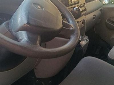 Begagnad Renault Master 2007 Vit Van