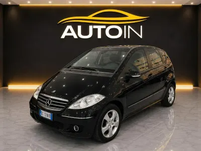 Usado Mercedes A160 82 CV (60 kW) 2006 Negro Monovolumen