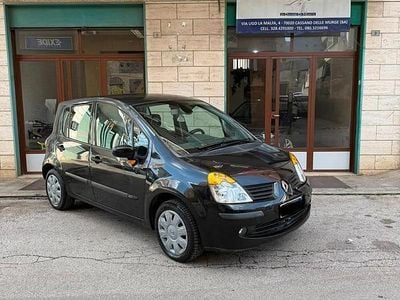 Usata Renault Modus 90 CV (66 kW) 2012 Nero Monovolume