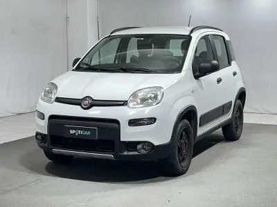 Usata Fiat Panda 4x4 S 86 CV (63 kW) 2020 Bianco Utilitaria